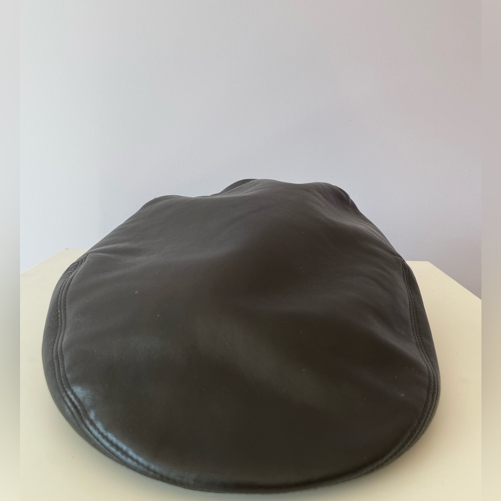 Authentic Gucci soft leather men’s cap pre-owned in excellent condition
